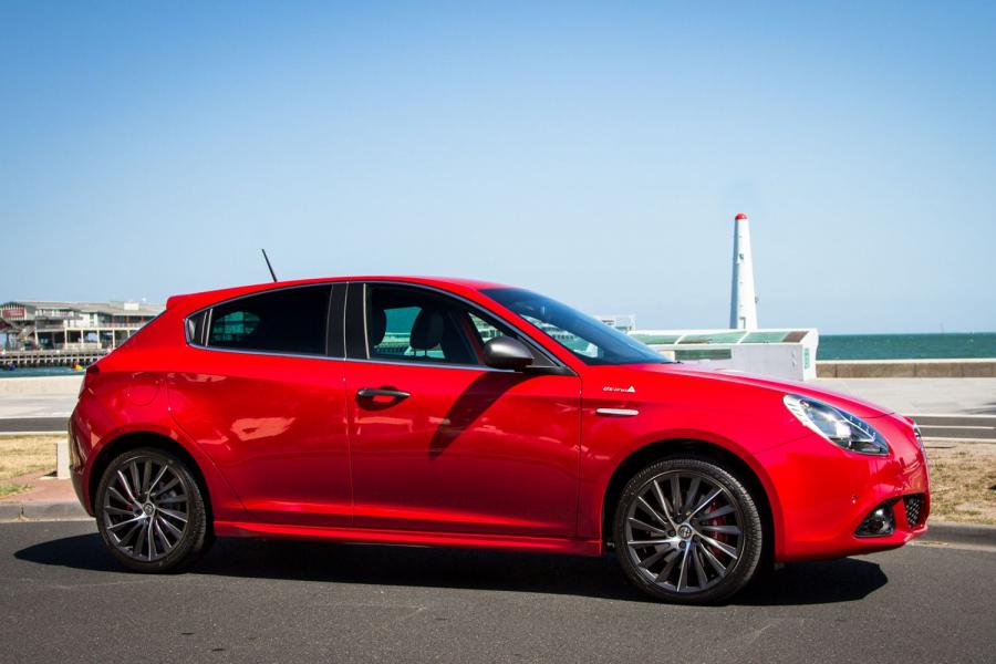  Alfa Romeo Giulietta QV Line 2014 года  (AU) (фото 2 из 7)